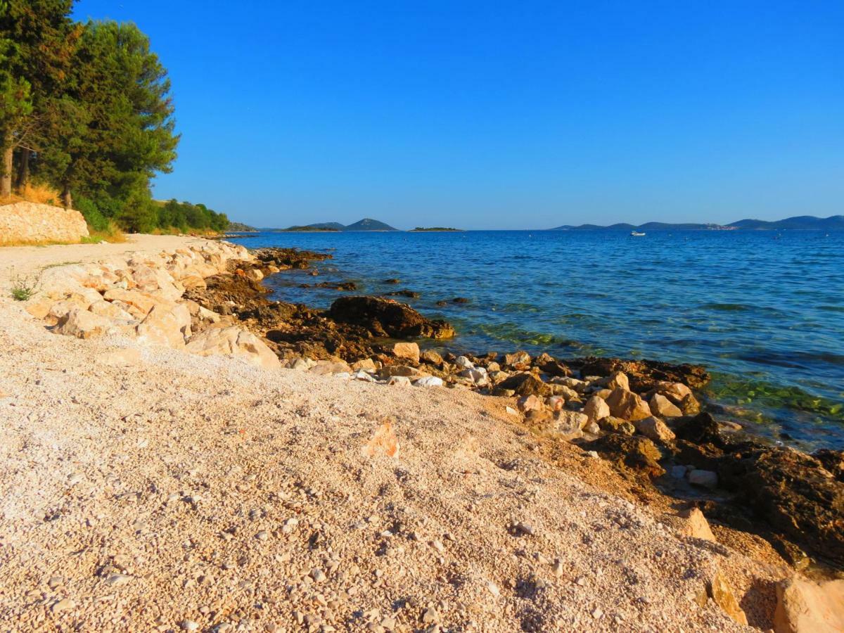 Campsite Kaya Pakostane Bagian luar foto