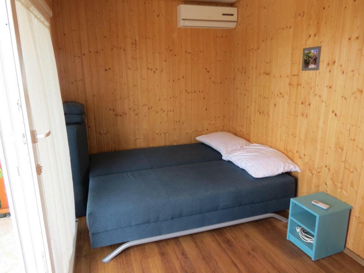 Campsite Kaya Pakostane Bagian luar foto