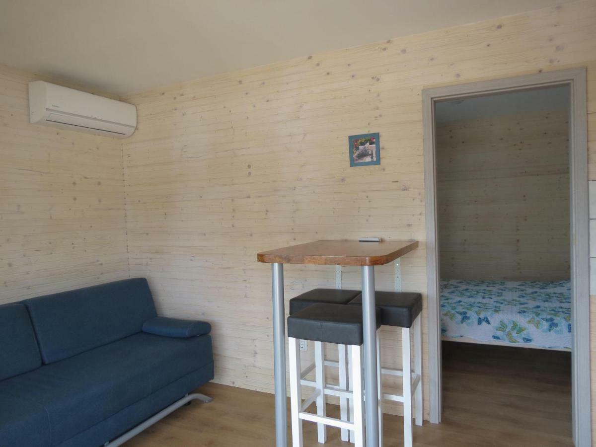 Campsite Kaya Pakostane Bagian luar foto